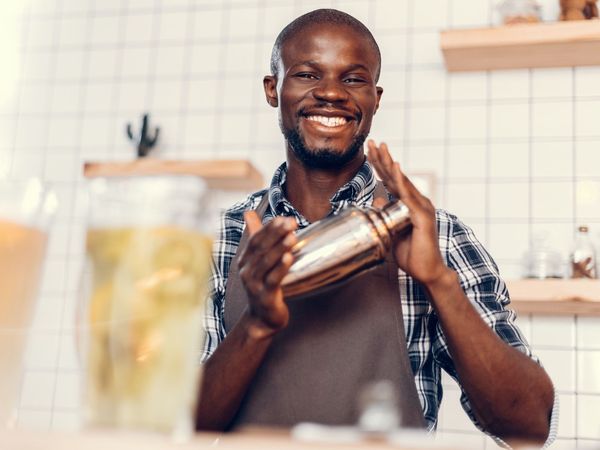 DIY Cocktails: 5 Iconic Destination Drinks to Make at Home