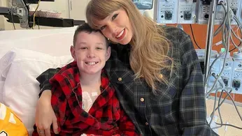 Taylor Swift Makes Surprise Visit to Kansas City Children's Hospital 