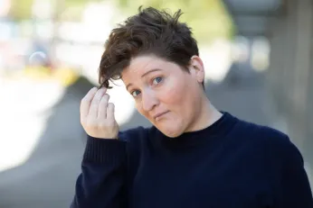 Jasmine Joshua’s new musical explores coming out as Nonbinary in one’s thirties