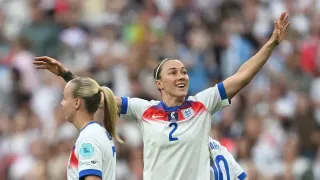 Lucy Bronze Played Entire Euro 2025 With Fractured Leg