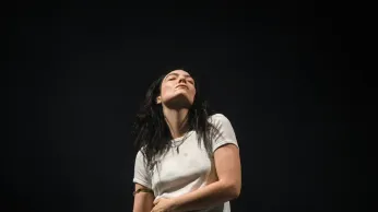 Lorde Shares Candid Reflections on Gender Identity: “I Never Felt Like a Woman Until I Was 26”