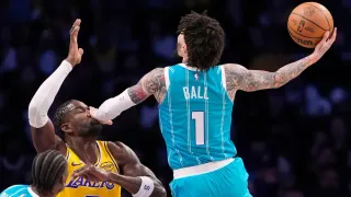 Lamelo Ball Hits 9 3-Pointers to Lead Hornets to Surprising 135-117 Win Over Luka's Lakers